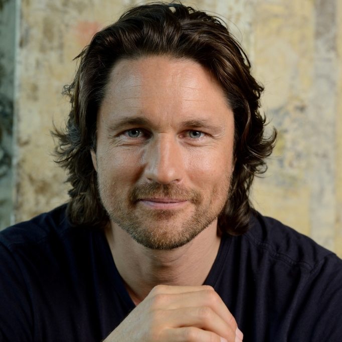 Does Martin Henderson Have Cancer? Health Update